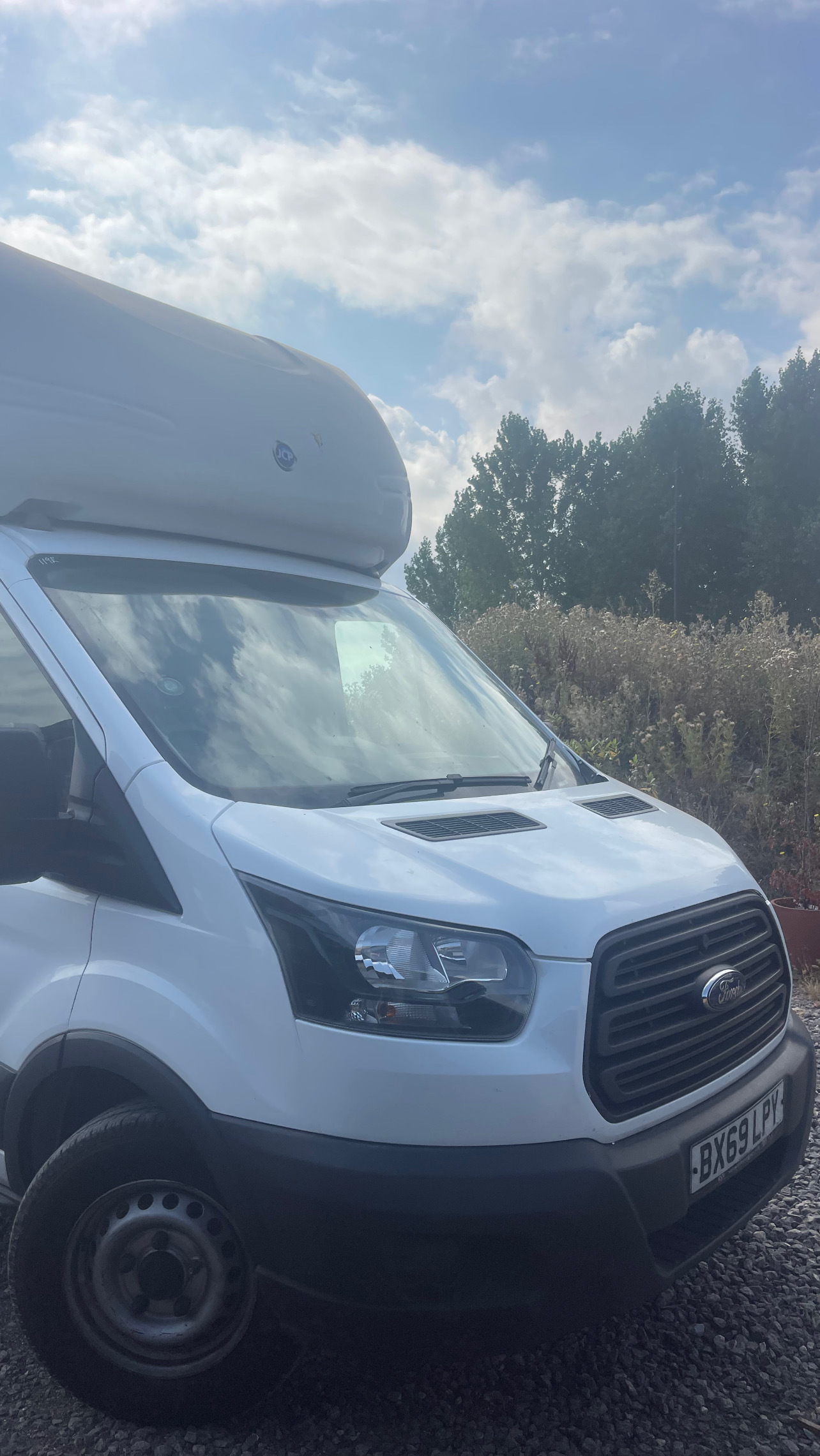 Ford Transit Luton van with high roof used by ESV Removals for Brighton and Sussex moves