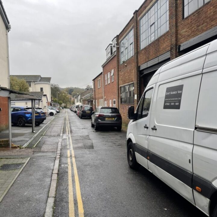 Hasting To Brighton, Brighton Removals