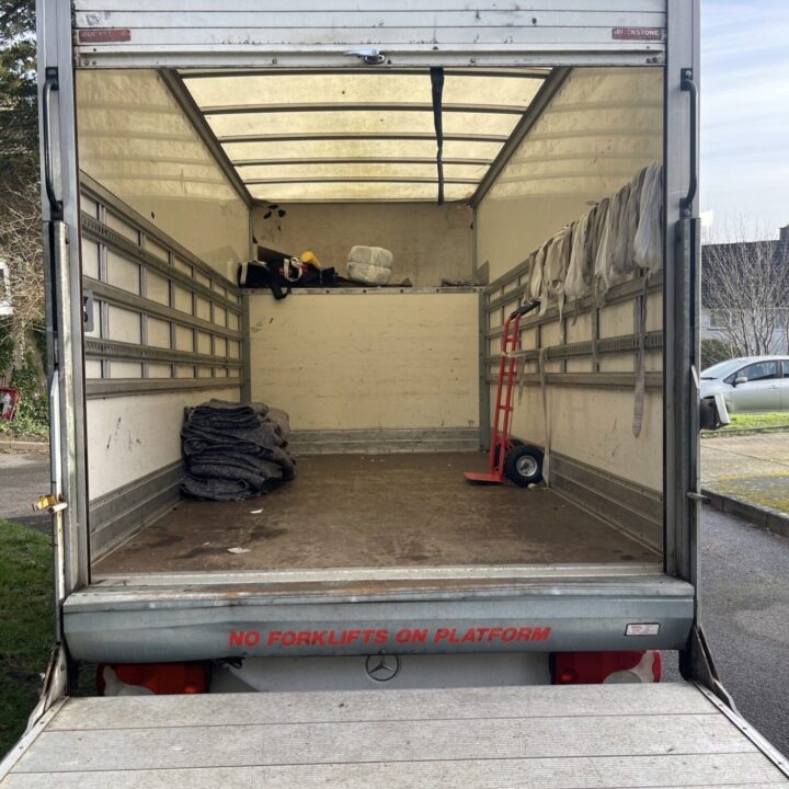 Luton Van